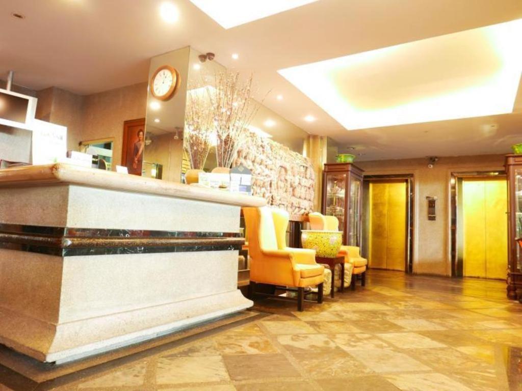 Best Comfort Bangkok Hotel Экстерьер фото