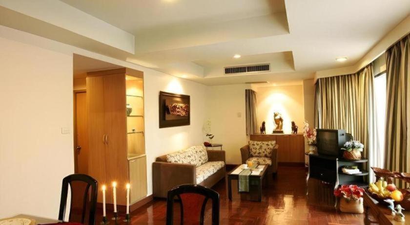 Best Comfort Bangkok Hotel Экстерьер фото